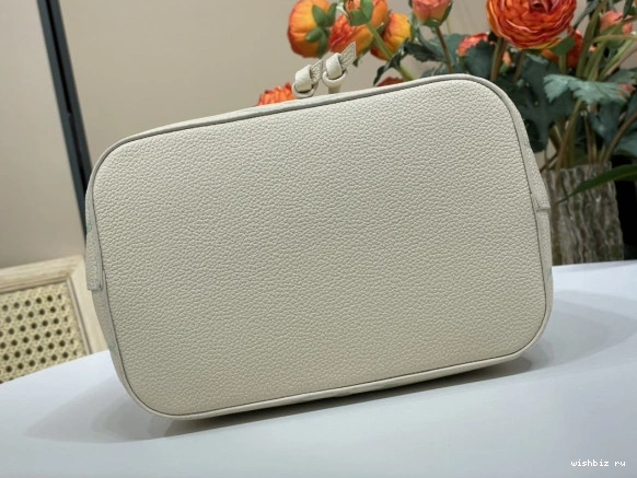 WIS VUITTON LOUIS NÉONOÉ BB 1205